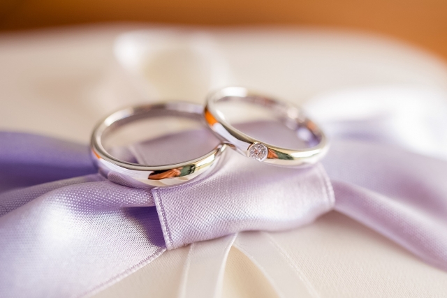 ペアの結婚指輪